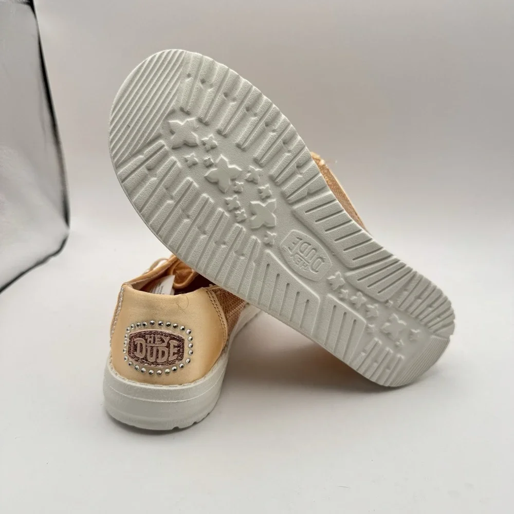 Hey Dude Wendy Youth Disco Sequin Blush Size J4 New Kids